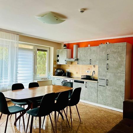 Rose Vip Apartman Villa Hajduszoboszlo Luaran gambar